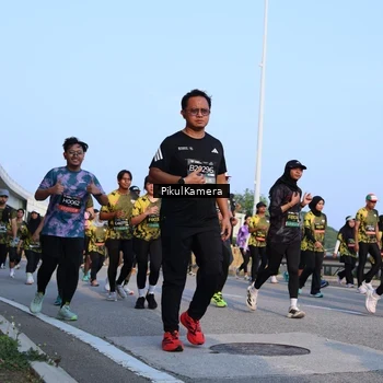 Runner Photo 6290566