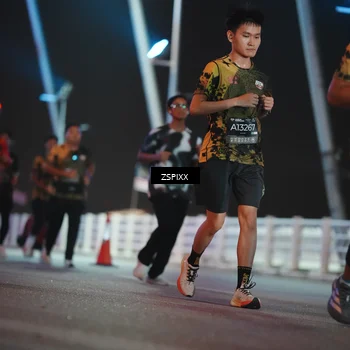 Runner Photo 6290568