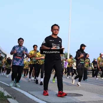 Runner Photo 6290578