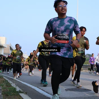 Runner Photo 6290622