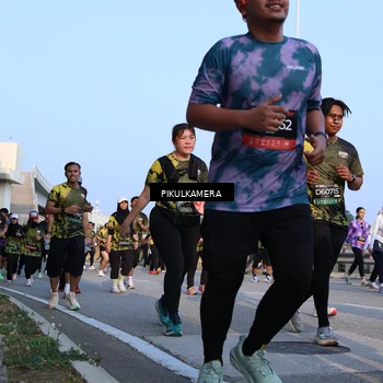 Runner Photo 6290623