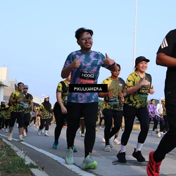 Runner Photo 6290624