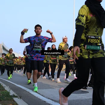 Runner Photo 6290750