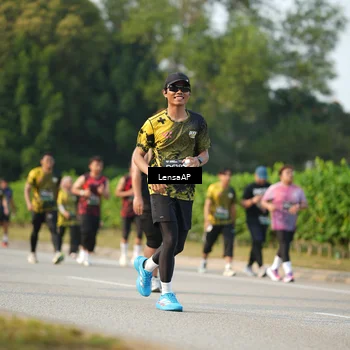 Runner Photo 6290772