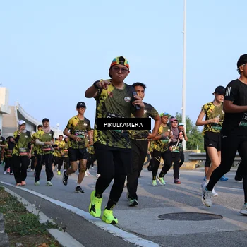 Runner Photo 6290811