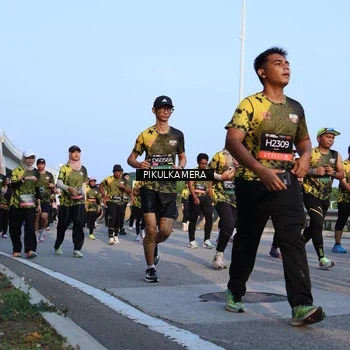 Runner Photo 6290840