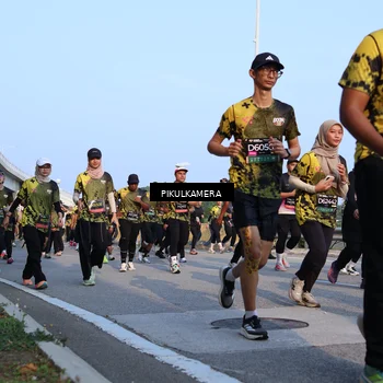 Runner Photo 6290857