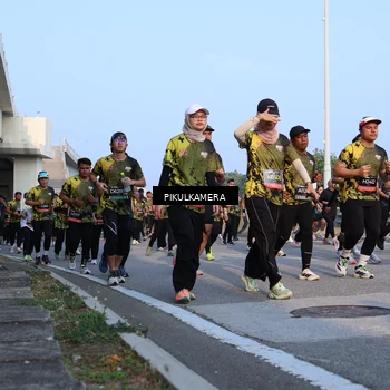 Runner Photo 6290899