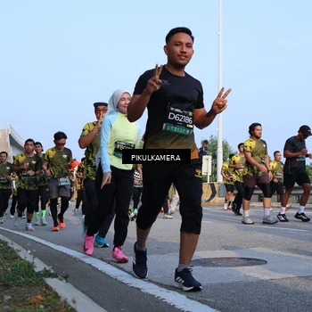 Runner Photo 6292202