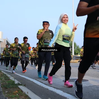 Runner Photo 6292261