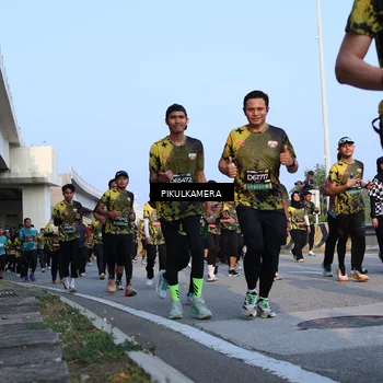 Runner Photo 6292415