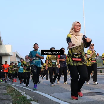 Runner Photo 6292654