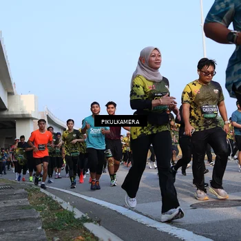 Runner Photo 6292732