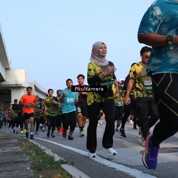 Runner Photo 6292741