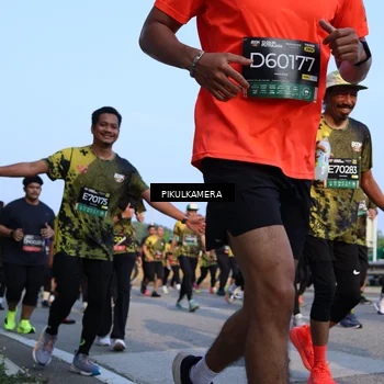 Runner Photo 6292912