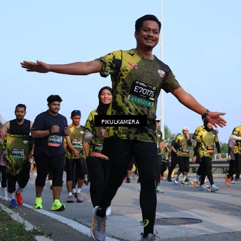 Runner Photo 6292947