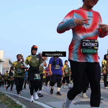 Runner Photo 6293059