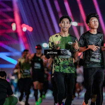 Runner Photo 6293064
