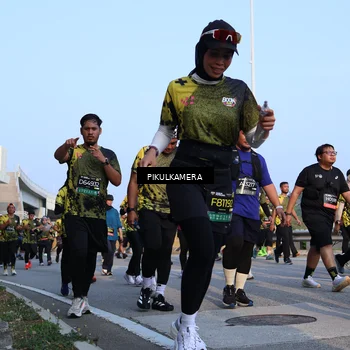 Runner Photo 6293075