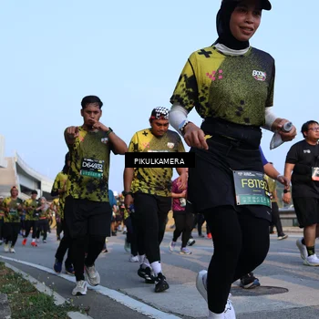 Runner Photo 6293117