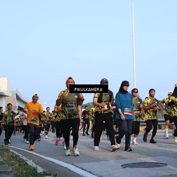 Runner Photo 6293235
