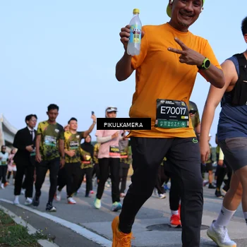 Runner Photo 6293399
