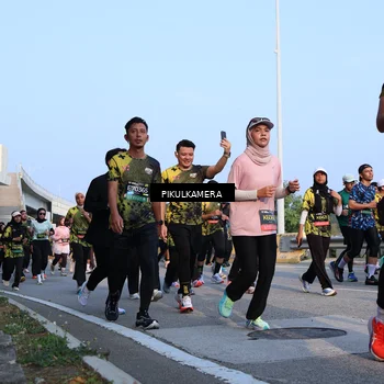 Runner Photo 6293413