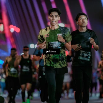 Runner Photo 6293415