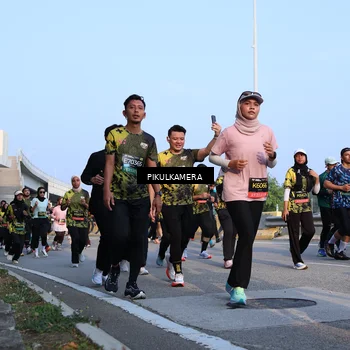 Runner Photo 6293435