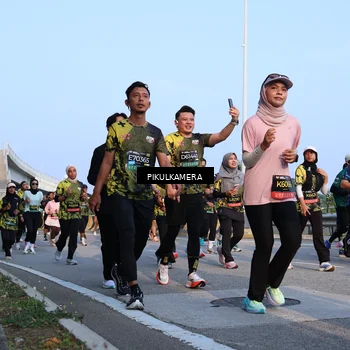 Runner Photo 6293449