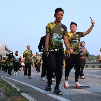 Runner Photo 6293459