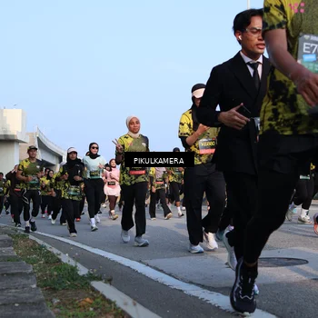 Runner Photo 6293528