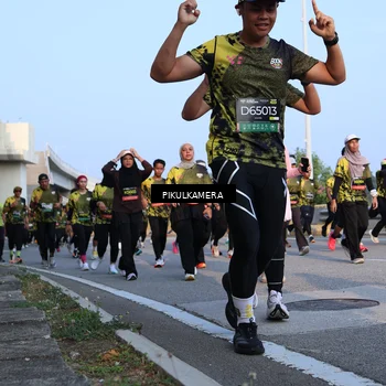 Runner Photo 6293695