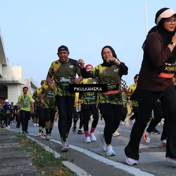 Runner Photo 6293870