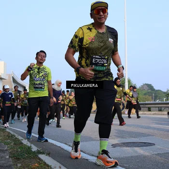 Runner Photo 6294053