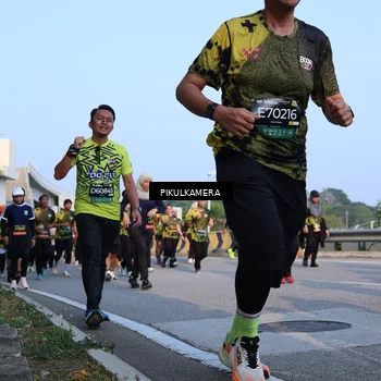 Runner Photo 6294057