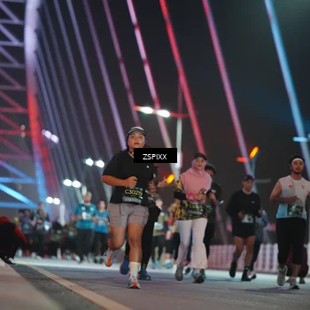 Runner Photo 6294086