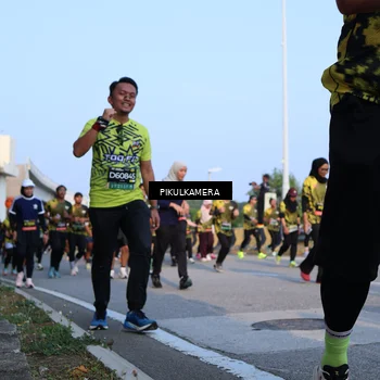Runner Photo 6294092
