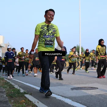 Runner Photo 6294095