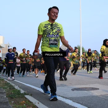 Runner Photo 6294103