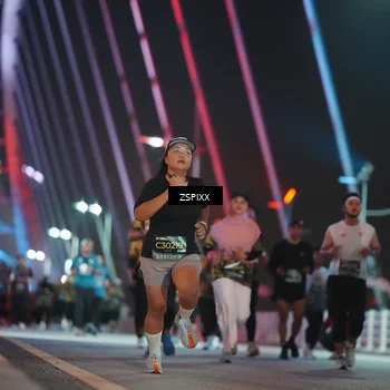 Runner Photo 6294125