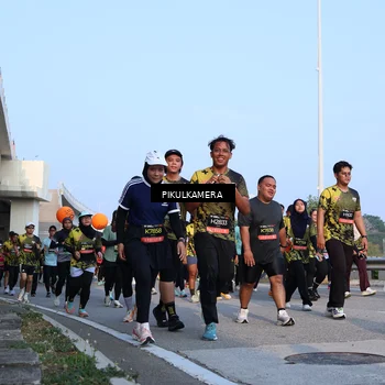 Runner Photo 6294141