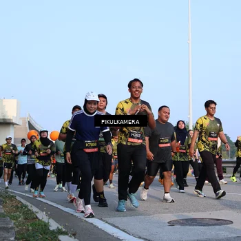 Runner Photo 6294151