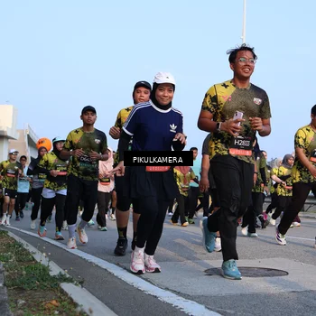 Runner Photo 6294216