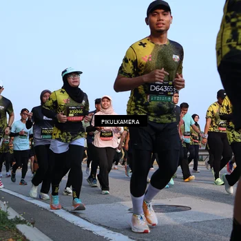 Runner Photo 6294264