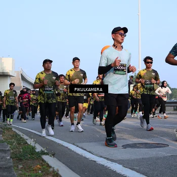 Runner Photo 6294345