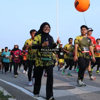 Runner Photo 6294352