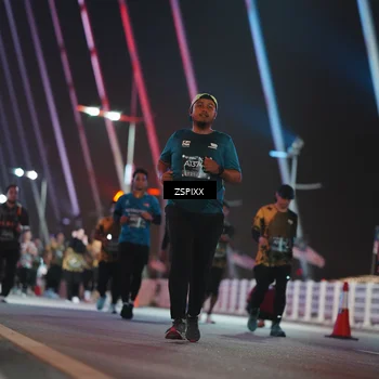 Runner Photo 6294353