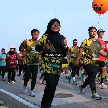 Runner Photo 6294355
