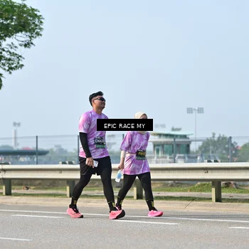 Runner Photo 6294360